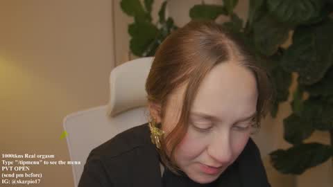 Im Scarlett  ONLINE  5pm-10pm NYC time  online show from October 22, 1:20 am