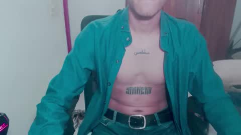 Snapshot of skateboy444 chatting on October 1, 8:57 am king online show from October 1, 8:57 am