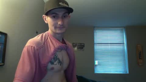 Snapshot of skater_v2 chatting on October 7, 9:44 pm Christopher online show from October 7, 9:44 pm