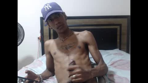 Snapshot of skinny_long_cock chatting on October 1, 7:40 am Albert online show from October 1, 7:40 am