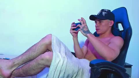 skinny marked online show from November 15, 11:50 pm