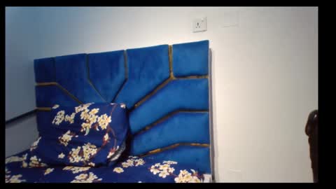 skinnyasssexyboobs online show from November 17, 5:37 pm