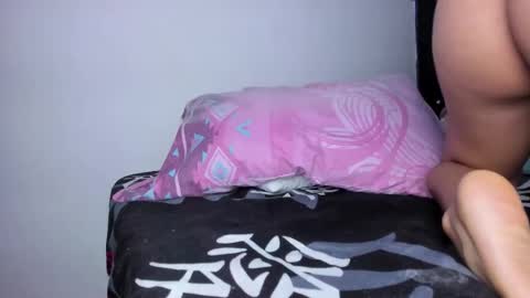 Snapshot of skinnycollins chatting on October 6, 10:22 am Skinny online show from October 6, 10:22 am