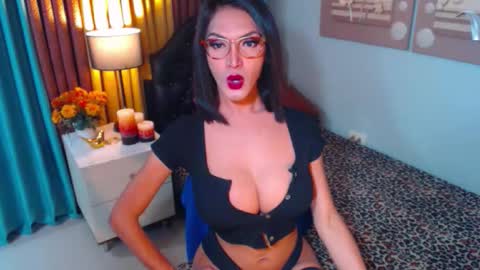 Snapshot of skinnyhotfantasy chatting on September 12, 11:51 pm NICOLE online show from September 12, 11:51 pm