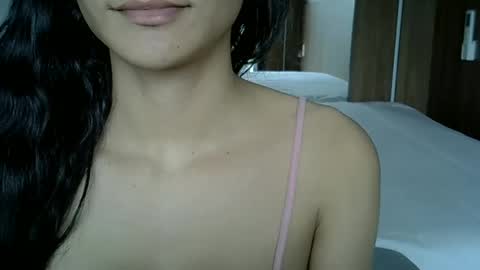 skinnykittencam online show from September 25, 4:58 pm