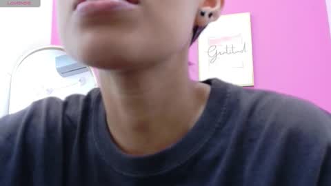 Snapshot of skinnyneighbour_ chatting on September 23, 3:00 am Karla online show from September 23, 3:00 am