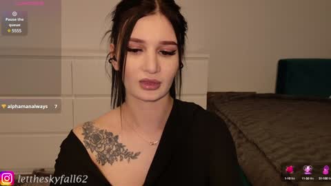 Eliza online show from February 8, 8:42 pm