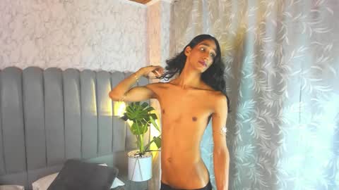 STIVEN online show from October 16, 1:44 pm