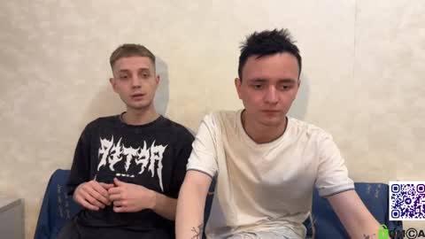 Snapshot of sky_hunter chatting on September 12, 1:35 pm sky_hunter online show from September 12, 1:35 pm