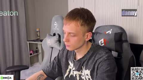 sky_hunter online show from April 13, 4:33 pm