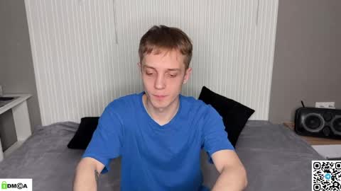 sky_hunter online show from April 23, 2:51 pm