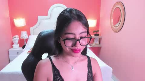 S O F I  online show from October 26, 4:50 pm