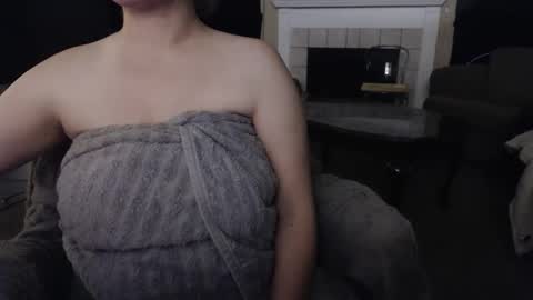 SKYLE   online show from November 1, 8:35 am