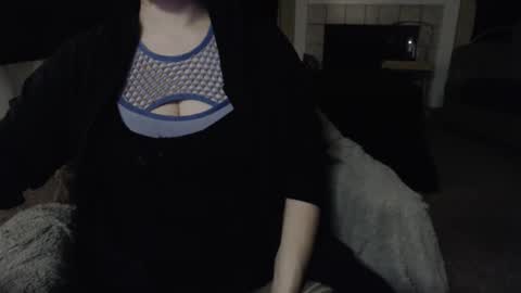 SKYLE   online show from November 17, 4:37 am