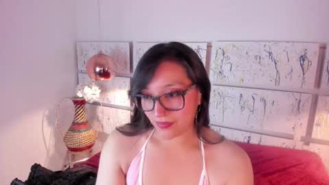 skye_bluee_ online show from October 5, 4:32 am