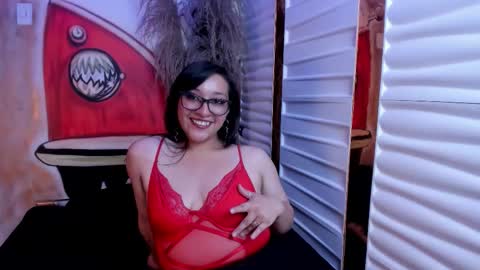 skye_bluee_ online show from September 23, 3:44 am