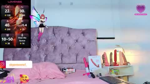 skye moore online show from October 23, 7:59 pm