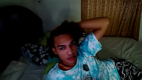 Snapshot of skylarg555 chatting on September 21, 11:31 pm skyla online show from September 21, 11:31 pm