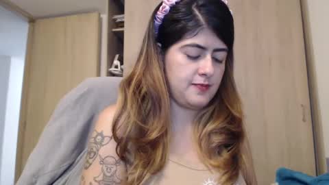 Skyler online show from March 1, 11:47 pm