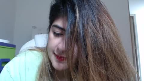 Skyler online show from February 22, 5:24 pm