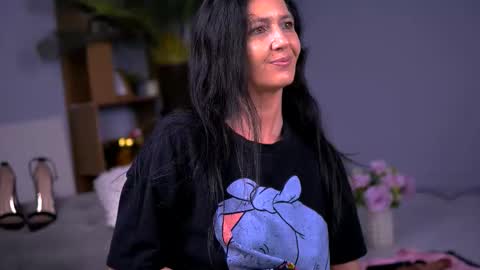 Skyler online show from March 29, 8:38 am