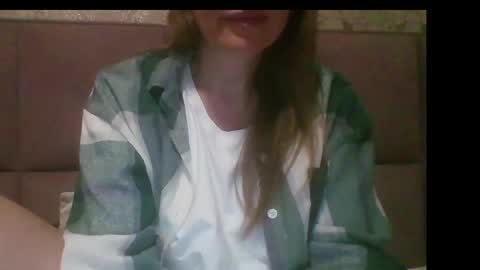 Snapshot of sladkiegubki chatting on October 2, 11:36 pm Sladkiegubki online show from October 2, 11:36 pm