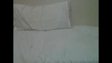 Snapshot of slav___eee5 chatting on October 11, 12:04 am slav___eee5 online show from October 11, 12:04 am