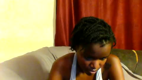Snapshot of sleek_ass chatting on March 4, 7:11 pm sleek_ass online show from March 4, 7:11 pm