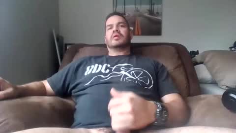 sleeplikeevil88 online show from March 28, 4:30 pm