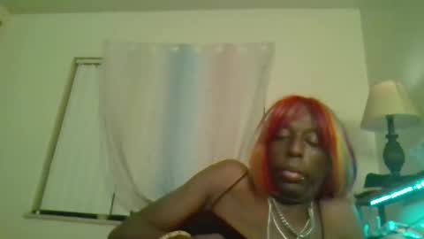 Snapshot of sleepyg1981 chatting on January 7, 5:43 am Bottmboitwink online show from January 7, 5:43 am
