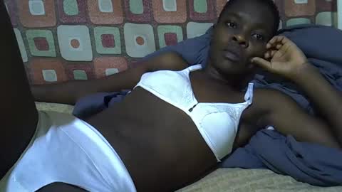 slender_queen online show from February 1, 9:12 pm