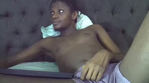 Snapshot of slim_long01 chatting on September 19, 8:23 pm slim long01 online show from September 19, 8:23 pm