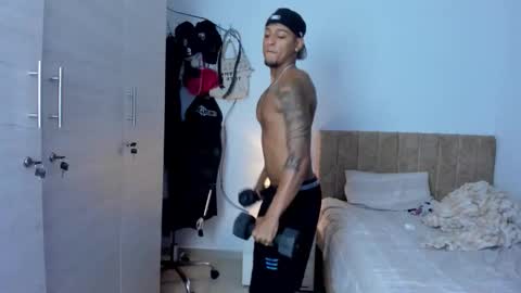 slim_master12 online show from April 1, 11:12 pm