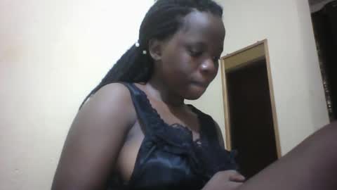 slim_petite_ebony online show from March 10, 5:06 pm