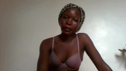 slimdiva online show from March 5, 7:06 am