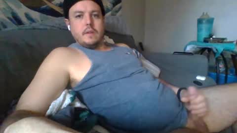 Snapshot of slimjim2090 chatting on February 5, 2:59 pm slimjim2090 online show from February 5, 2:59 pm