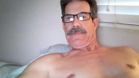 slimtallman1957 online show from January 19, 12:53 am