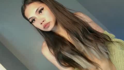 slut4attention online show from April 19, 6:03 am