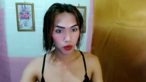 Snapshot of slutqueen_raz chatting on October 4, 12:25 pm Raz online show from October 4, 12:25 pm