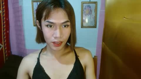 Snapshot of slutqueen_raz chatting on October 13, 1:40 am Raz online show from October 13, 1:40 am
