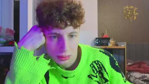 sluttsavage online show from April 24, 10:06 am