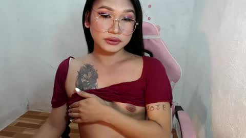  Lovie  online show from January 23, 7:11 am