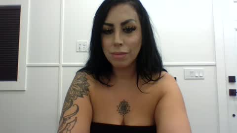 slutty_cupcakes online show from September 18, 9:02 am