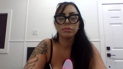 slutty_cupcakes online show from September 20, 9:56 am