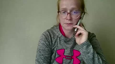Snapshot of slutty_redhead3 chatting on September 21, 4:33 pm Slutty redhead3 online show from September 21, 4:33 pm