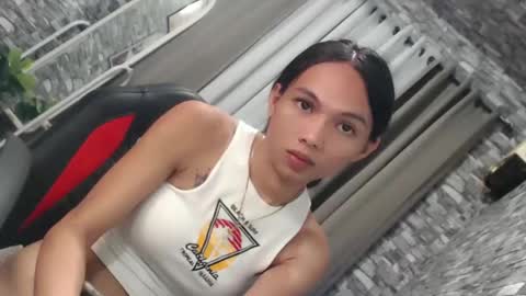 CHIE CHIE online show from February 19, 10:31 pm