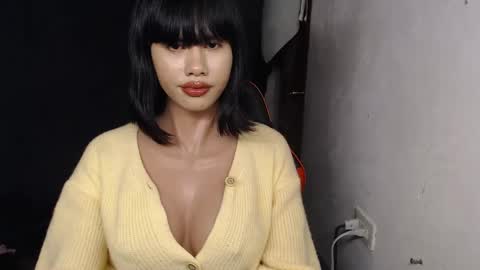 Jennifer online show from December 20, 2:46 pm