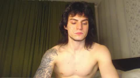 Gus online show from October 31, 5:02 pm