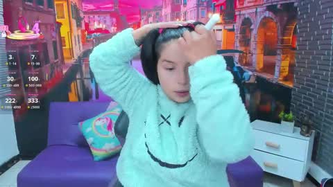 Mariana Torres online show from December 4, 1:55 pm