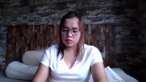 Lovewella online show from December 30, 7:59 am